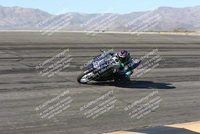 media/Jan-16-2026-CVMA Friday Practice (Fri) [[6f2bf47531]]/5-Racer 4-Trackday1/Session 2 (Bowl)/